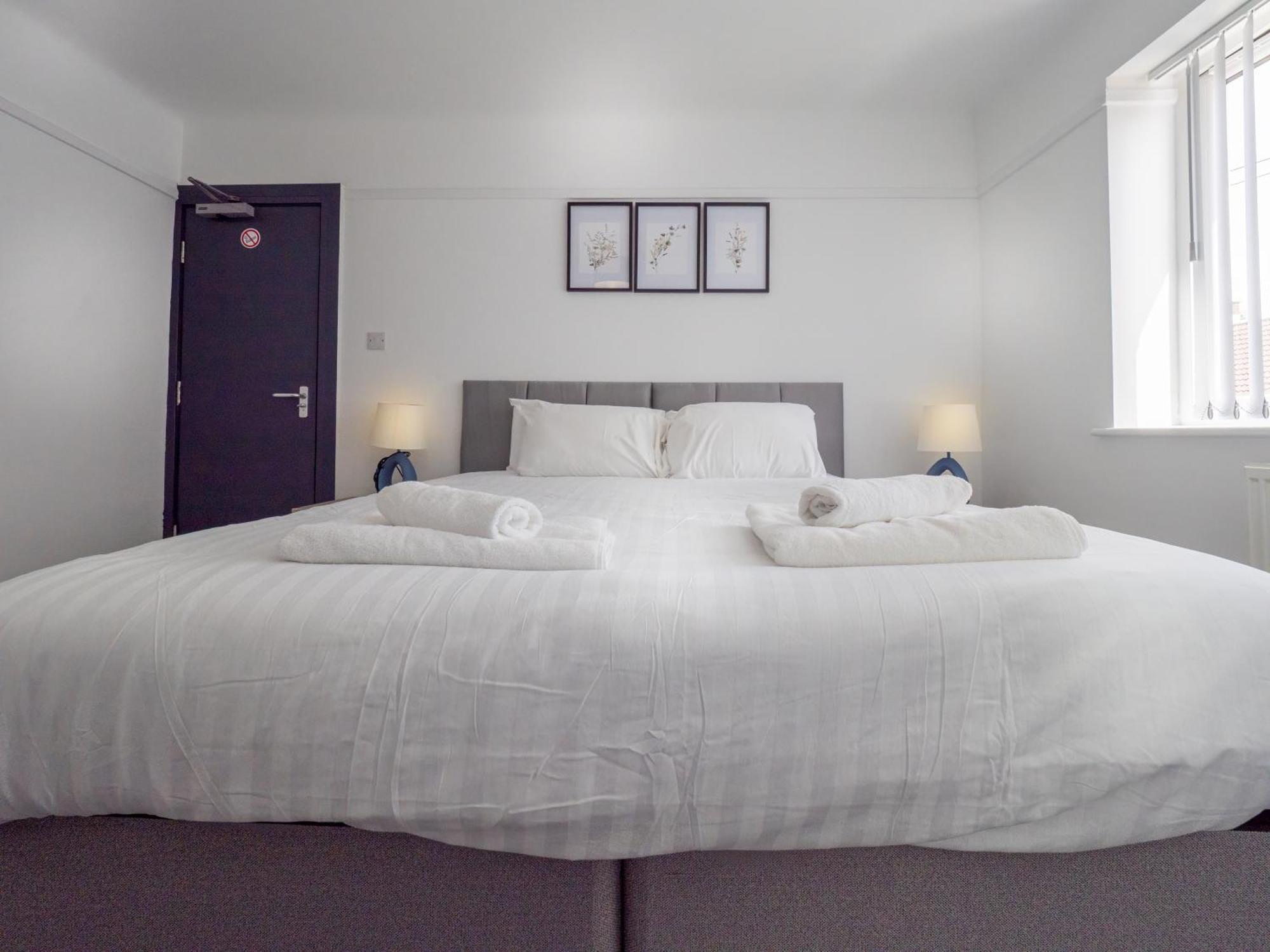 3Br Haven Retreat In Wallasey With Free Street Parking Exteriér fotografie